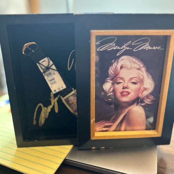MARILY MONROE #1 LIMITED EDITION FOSSIL WATCH - Picture 1 of 3